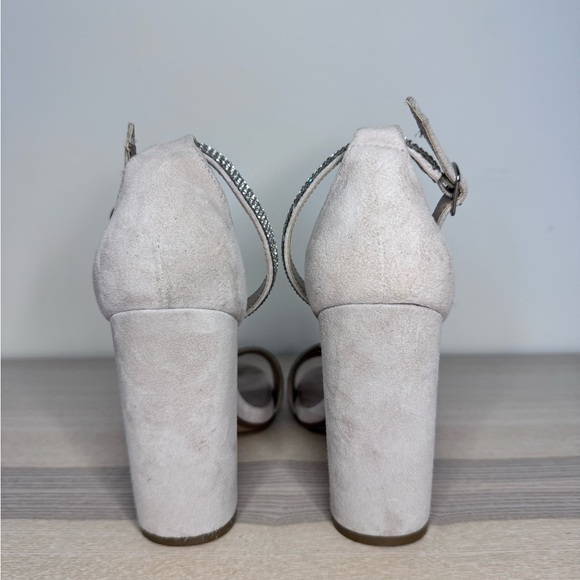 Steve Madden Beige Women's Shoes - Picture 3 of 6